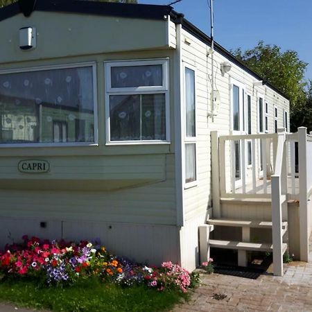 Caravan 8 Berth With Private Fishing Hotell Lincoln Eksteriør bilde
