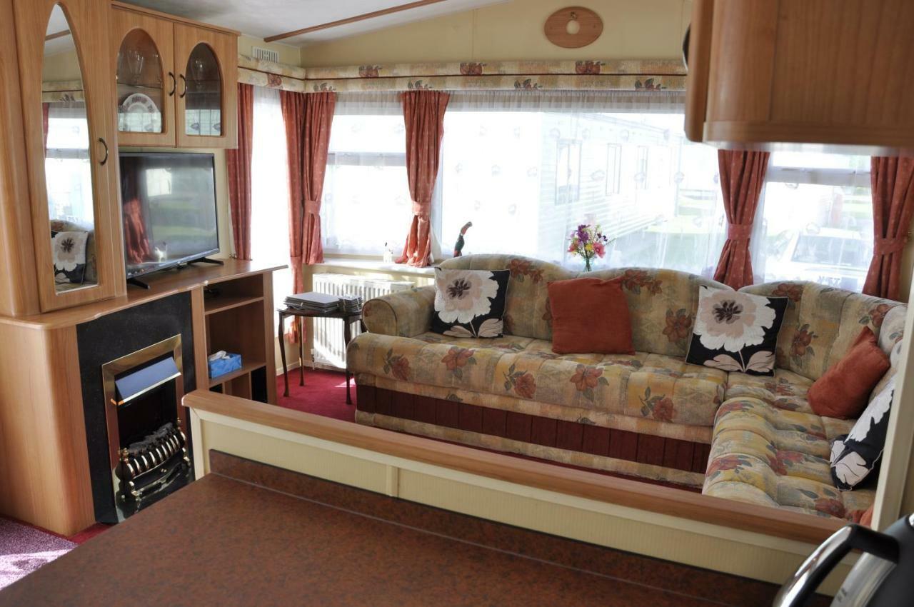 Caravan 8 Berth With Private Fishing Hotell Lincoln Eksteriør bilde